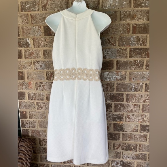 Gorgeous Vince Camuto Halter Cream and Gold Sheath Dress Size 6 - Picture 6 of 10